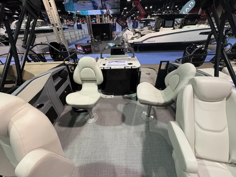 Slide: The Image of Starcraft VX 20 FD 2026 - 8