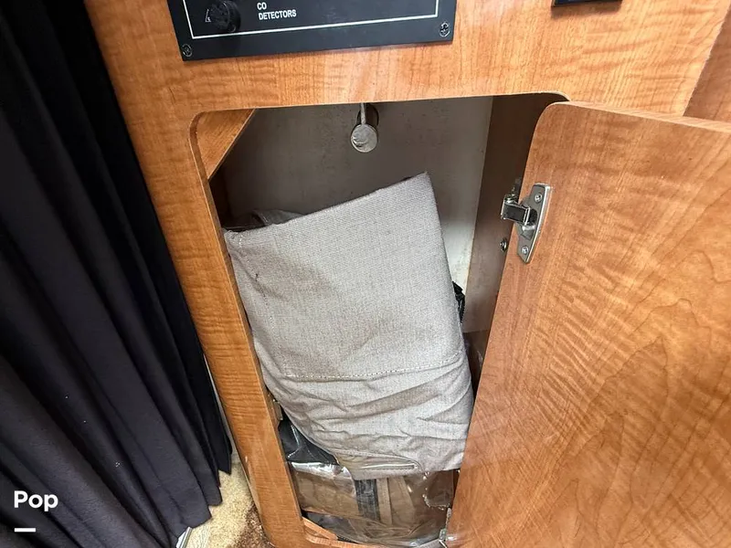 Slide: The Image of Regal 2765 Commodore 2004 - 15742224