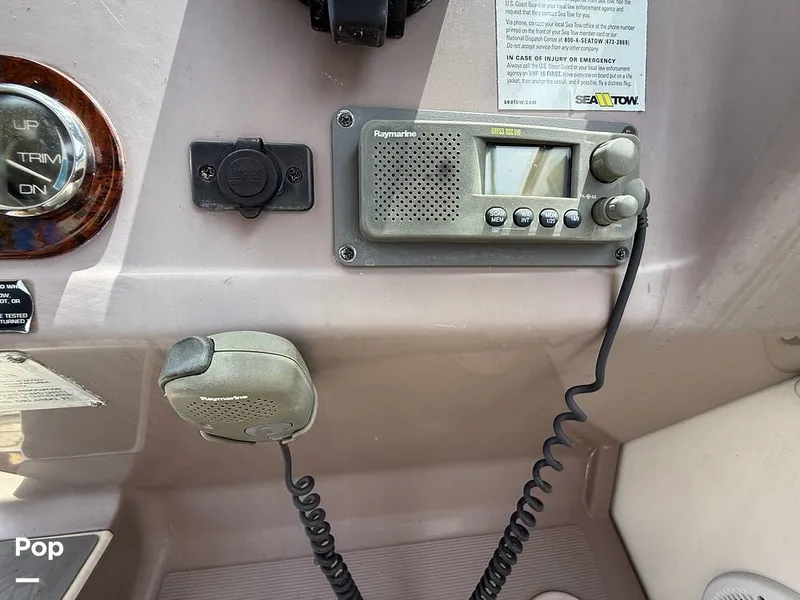 Slide: The Image of Regal 2765 Commodore 2004 - 15742266