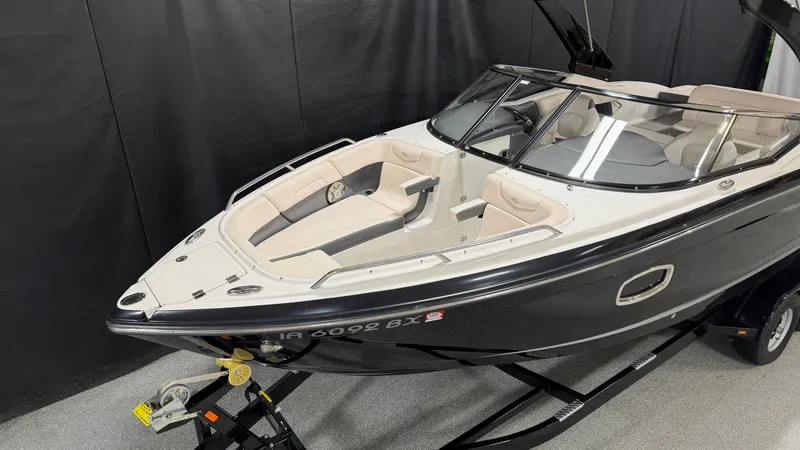 Slide: The Image of Chaparral 257 SSX 2016 - 5