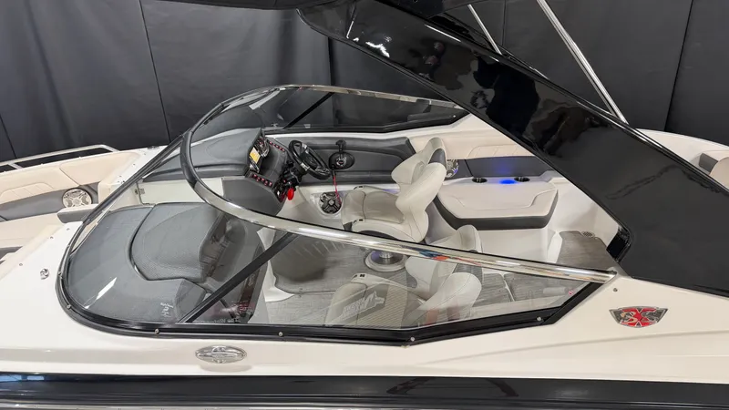 Slide: The Image of Chaparral 257 SSX 2016 - 6