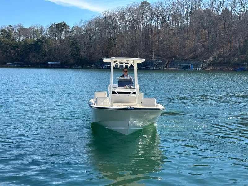 Slide: The Image of Boston Whaler 210 Montauk 2026 - 2