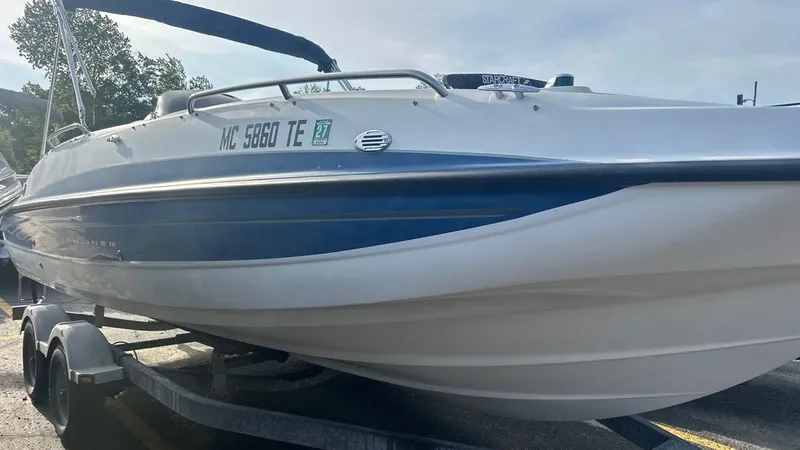 Slide: The Image of Bayliner 217 SD 2008 - 2