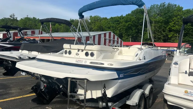 Slide: The Image of Bayliner 217 SD 2008 - 3