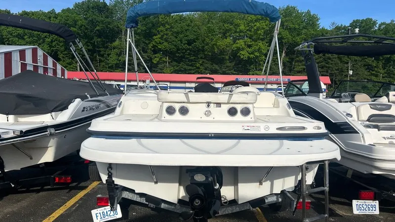 Slide: The Image of Bayliner 217 SD 2008 - 4