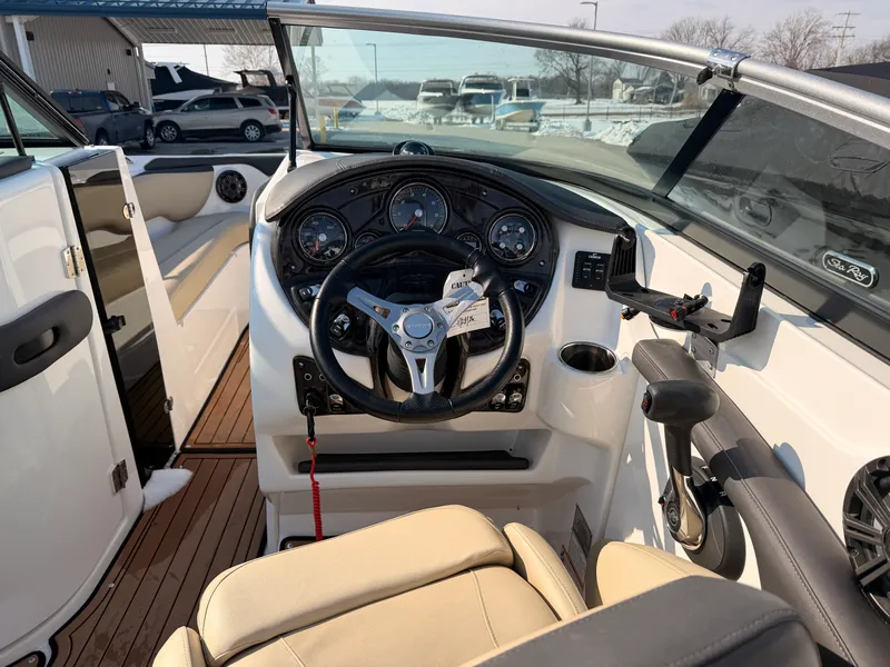 Slide: The Image of Rinker 26QX BR 2018 - 11