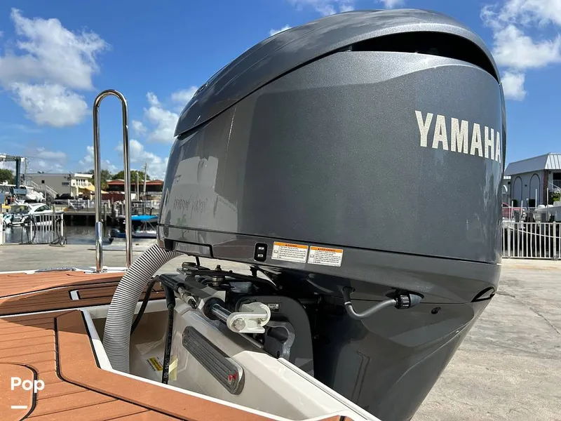 Slide: The Image of Ranger Tug R27 LE 2023 - 15730382