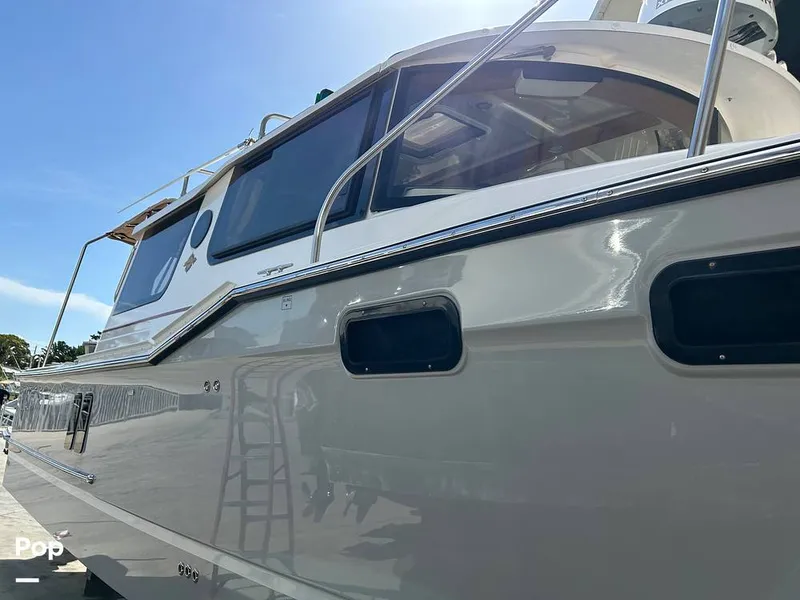 Slide: The Image of Ranger Tug R27 LE 2023 - 15730400