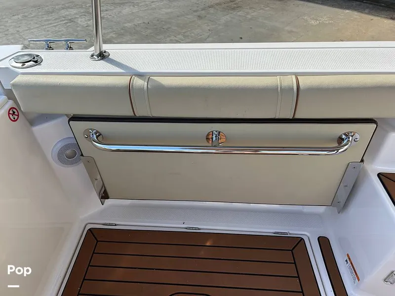 Slide: The Image of Ranger Tug R27 LE 2023 - 15730269