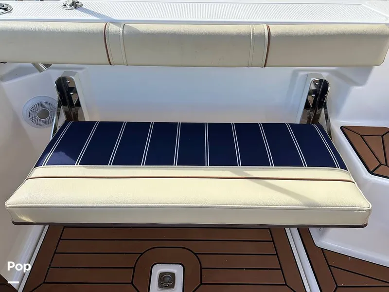 Slide: The Image of Ranger Tug R27 LE 2023 - 15730270