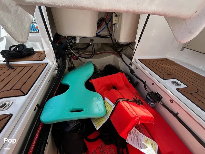 Slide: The Image of Ranger Tug R27 LE 2023 - 15730279