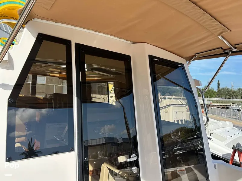 Slide: The Image of Ranger Tug R27 LE 2023 - 15730290