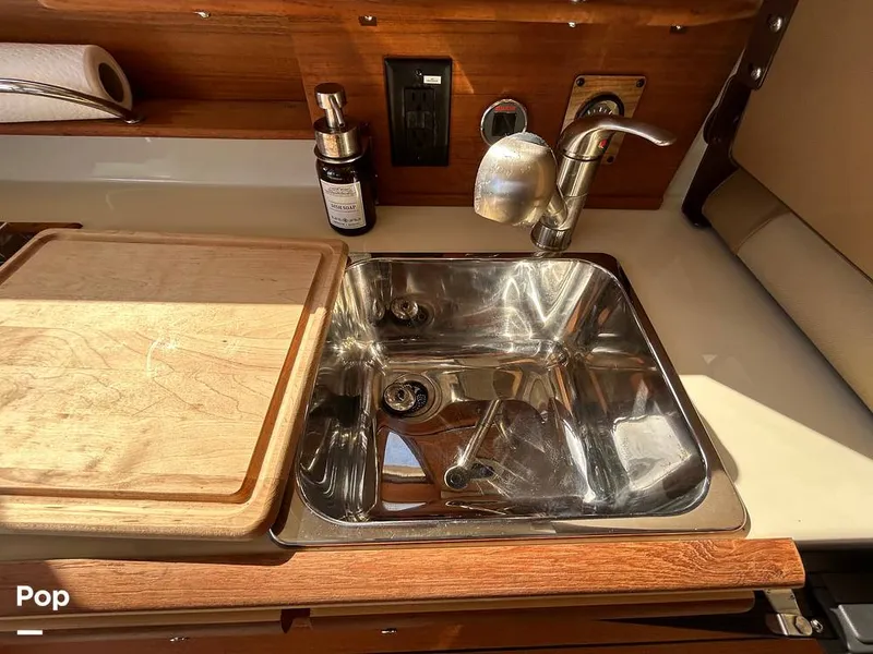 Slide: The Image of Ranger Tug R27 LE 2023 - 15730304