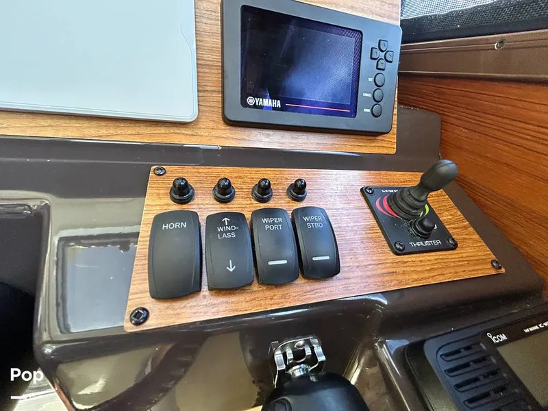 Slide: The Image of Thruster - Bow - 15730317