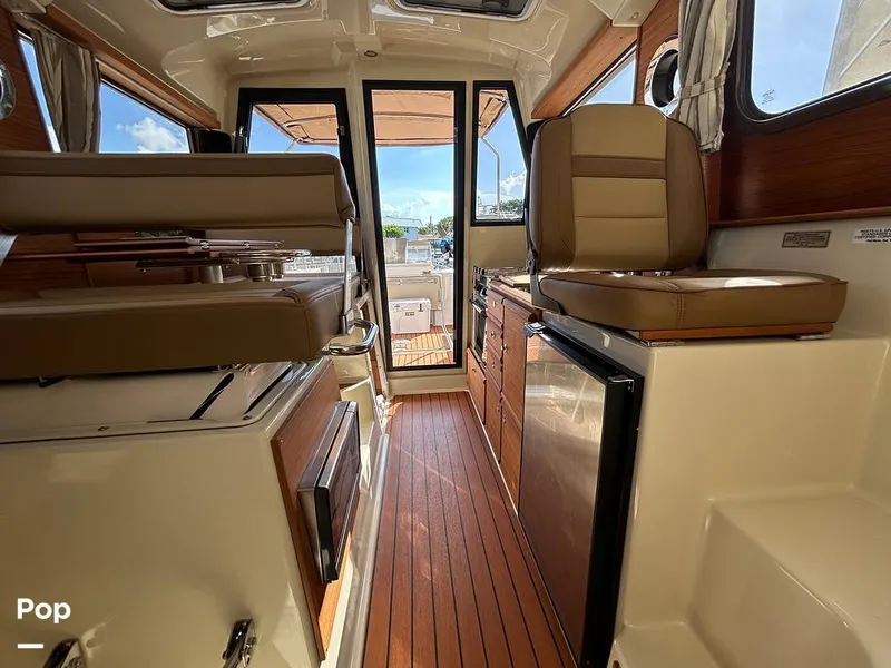 Slide: The Image of Ranger Tug R27 LE 2023 - 15730339