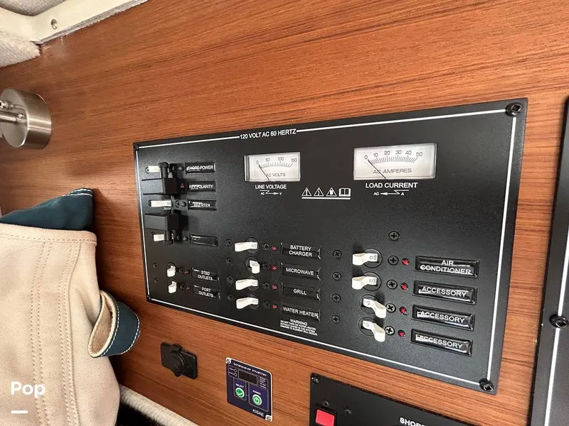 Slide: The Image of Ranger Tug R27 LE 2023 - 15730342