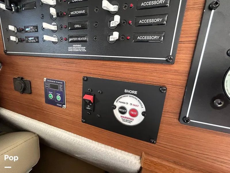 Slide: The Image of Ranger Tug R27 LE 2023 - 15730343