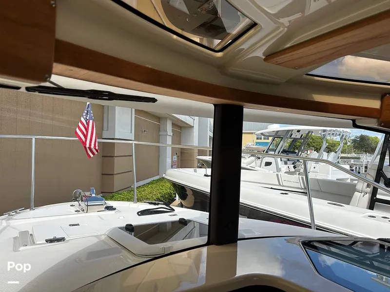 Slide: The Image of Ranger Tug R27 LE 2023 - 15730351