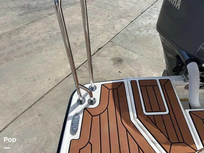 Slide: The Image of Ranger Tug R27 LE 2023 - 15730355