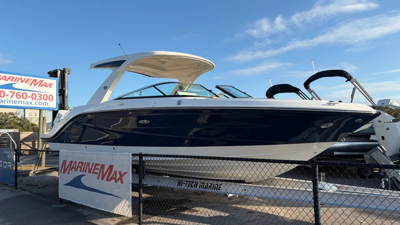 The Image of Sea Ray SLX 310 Outboard 2026 - 0