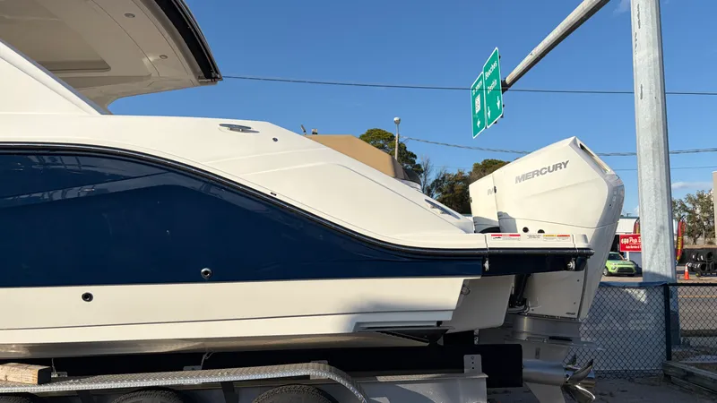 Slide: The Image of Sea Ray SLX 310 Outboard 2026 - 10