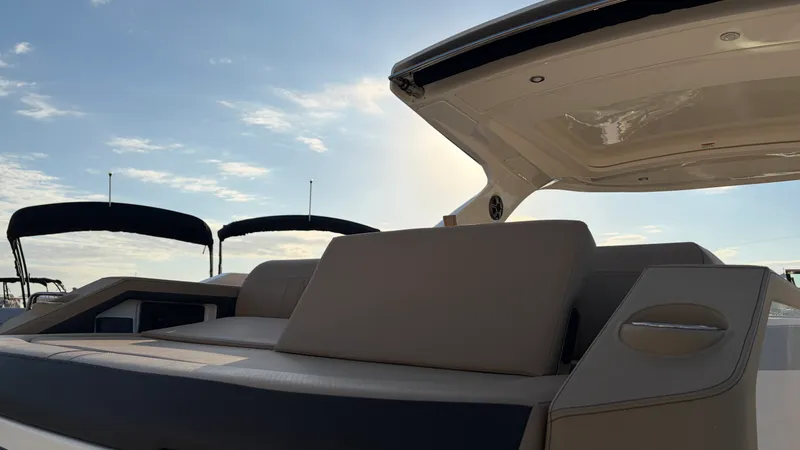 Slide: The Image of Sea Ray SLX 310 Outboard 2026 - 19