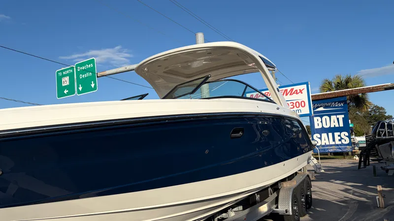 Slide: The Image of Sea Ray SLX 310 Outboard 2026 - 9