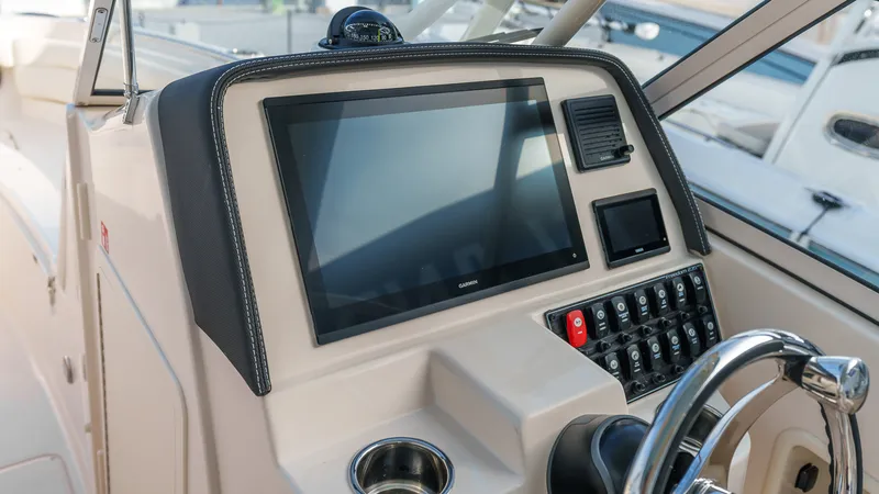 Slide: The Image of Grady-White Freedom 235 2026 - 16