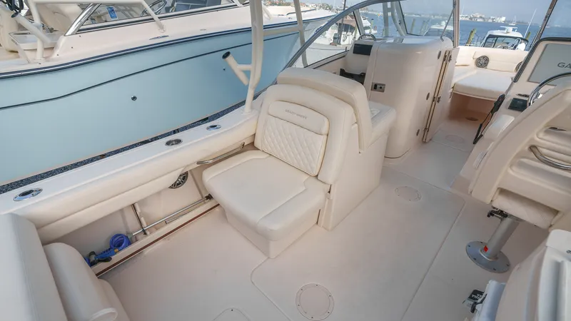 Slide: The Image of Grady-White Freedom 235 2026 - 27