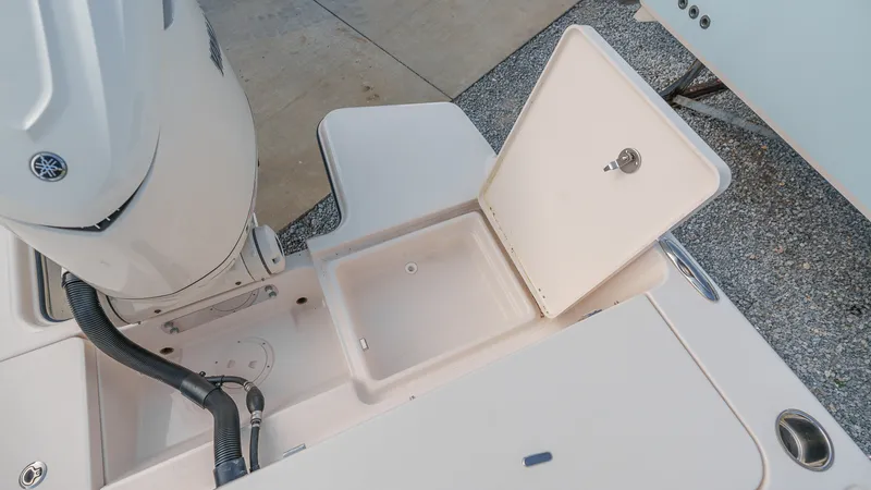 Slide: The Image of Grady-White Freedom 235 2026 - 36