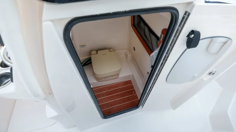 Slide: The Image of Grady-White Fisherman 236 2026 - 16