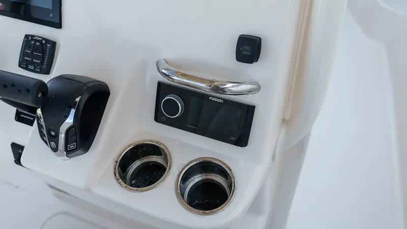 Slide: The Image of Grady-White Fisherman 236 2026 - 29