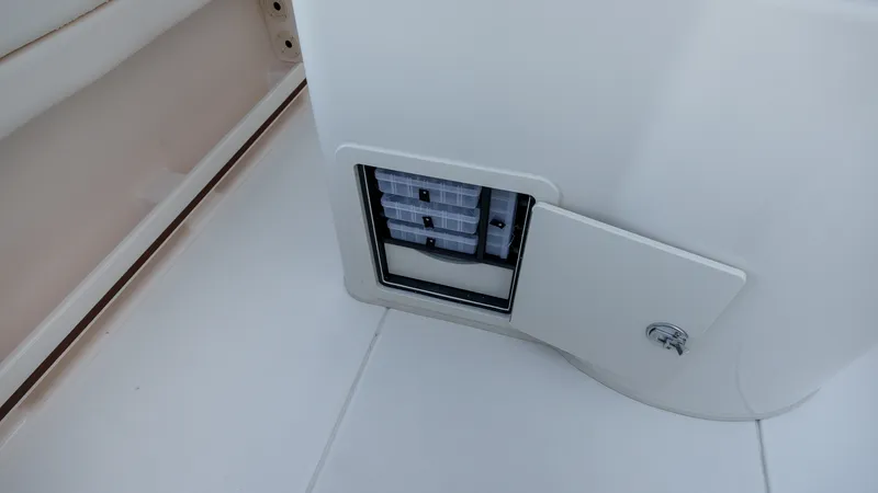 Slide: The Image of Grady-White Fisherman 236 2026 - 34