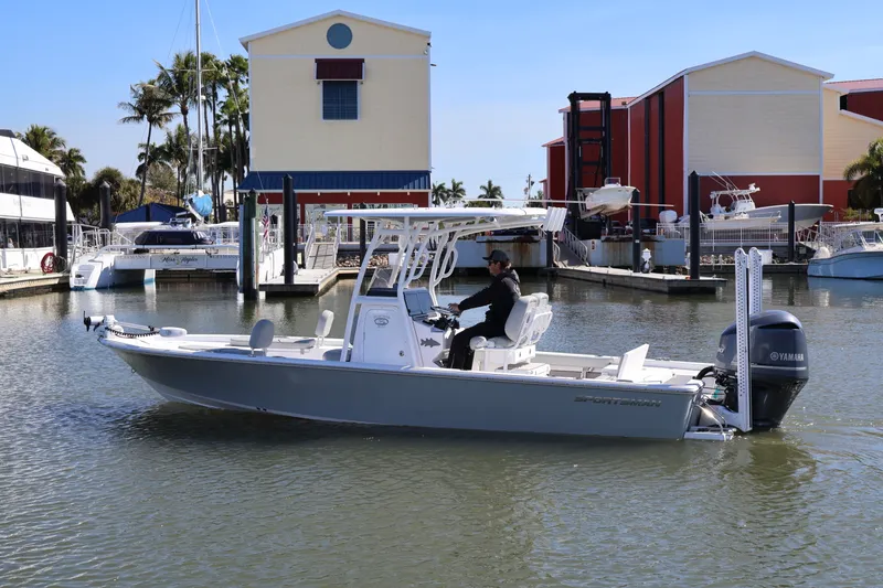 The Image of Sportsman MASTERS 247 BAY BOAT 2020 - 0