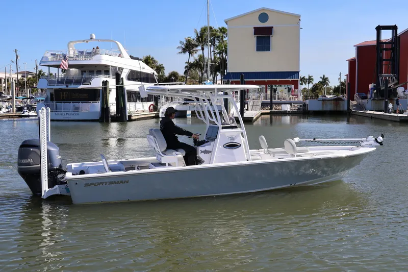 Slide: The Image of Sportsman MASTERS 247 BAY BOAT 2020 - 12
