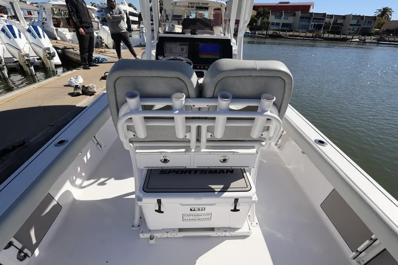 Slide: The Image of Sportsman MASTERS 247 BAY BOAT 2020 - 20