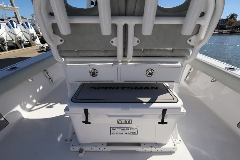 Slide: The Image of Sportsman MASTERS 247 BAY BOAT 2020 - 21