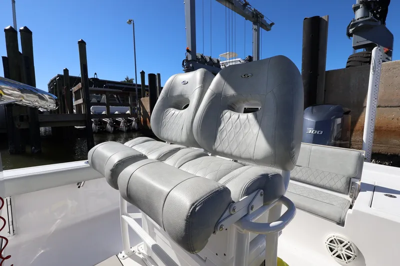 Slide: The Image of Sportsman MASTERS 247 BAY BOAT 2020 - 23