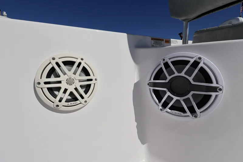 Slide: The Image of Sportsman MASTERS 247 BAY BOAT 2020 - 36