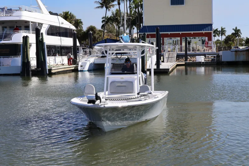 Slide: The Image of Sportsman MASTERS 247 BAY BOAT 2020 - 4