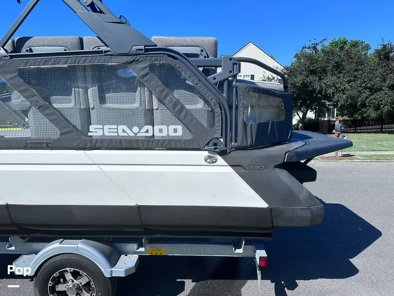 Slide: The Image of Sea-Doo Switch Sport 18 2023 - 16468168