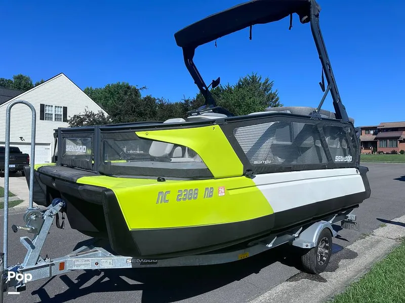 Slide: The Image of Sea-Doo Switch Sport 18 2023 - 16468174