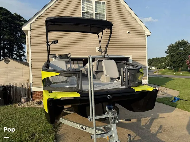 Slide: The Image of Sea-Doo Switch Sport 18 2023 - 16405728