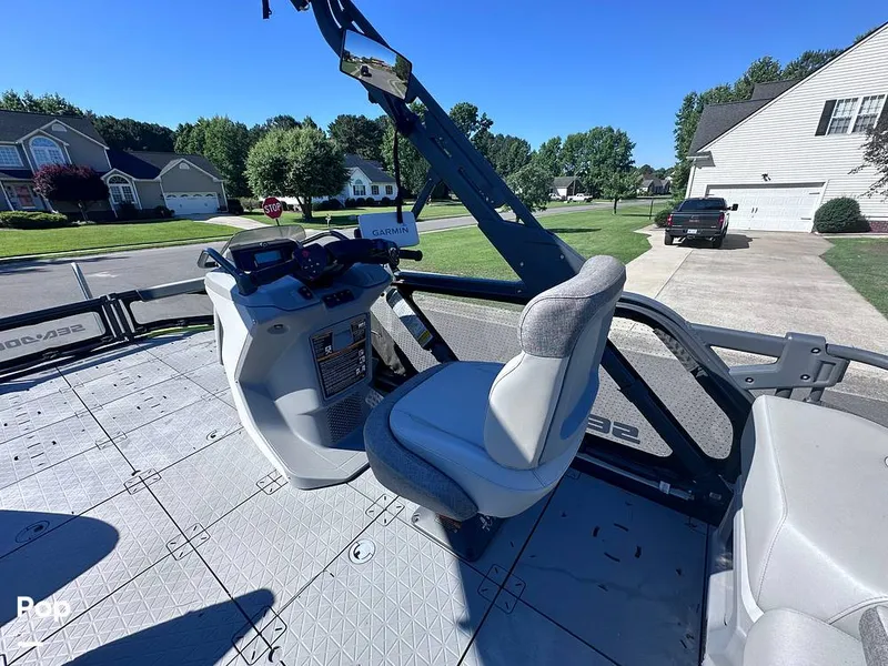 Slide: The Image of Sea-Doo Switch Sport 18 2023 - 16468184
