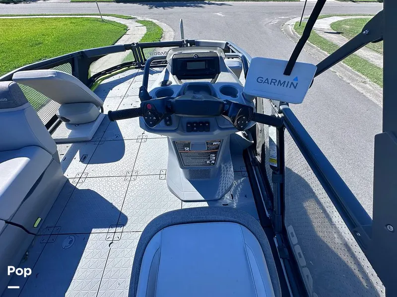 Slide: The Image of Sea-Doo Switch Sport 18 2023 - 16468194