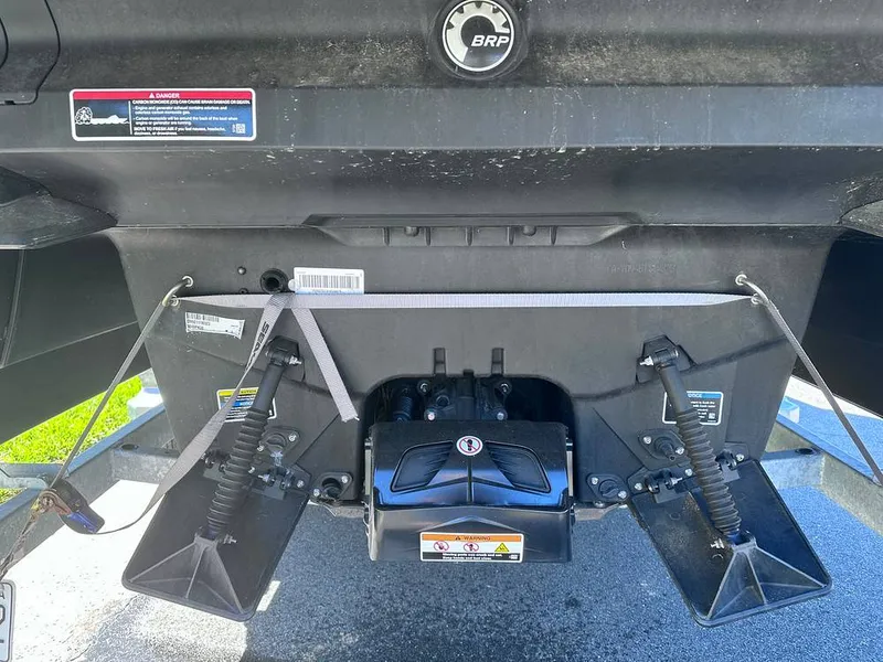 Slide: The Image of Sea-Doo Switch Sport 18 2023 - 16479031