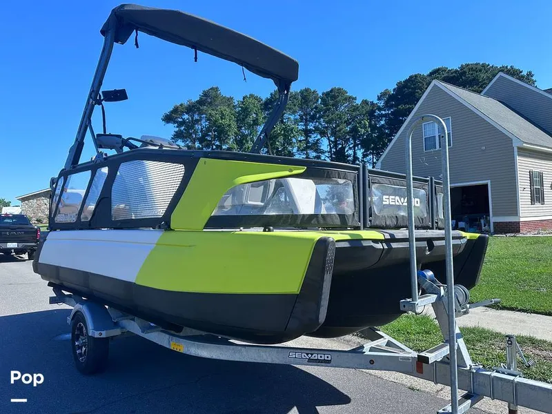 Slide: The Image of Sea-Doo Switch Sport 18 2023 - 16540121