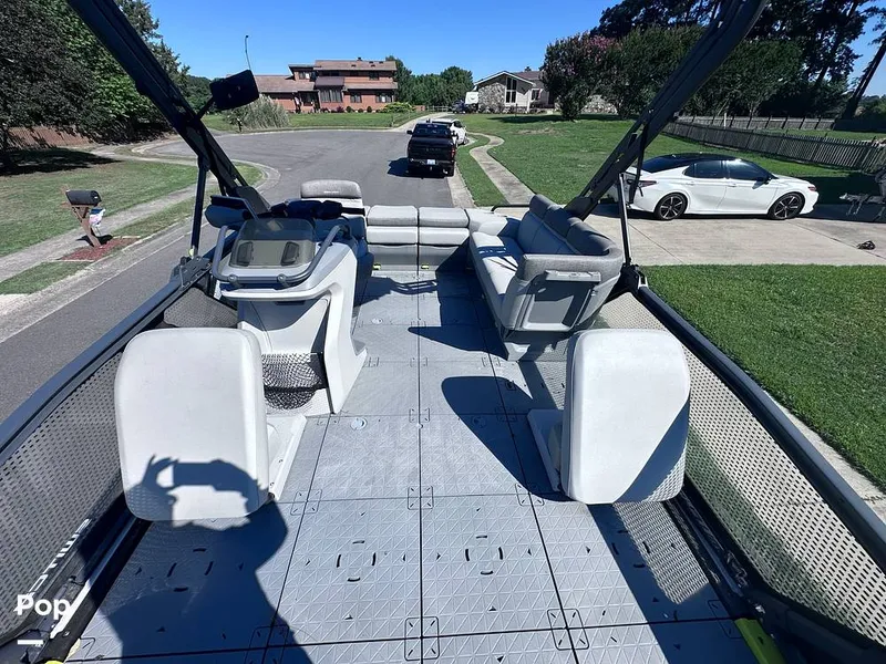 Slide: The Image of Sea-Doo Switch Sport 18 2023 - 16468166