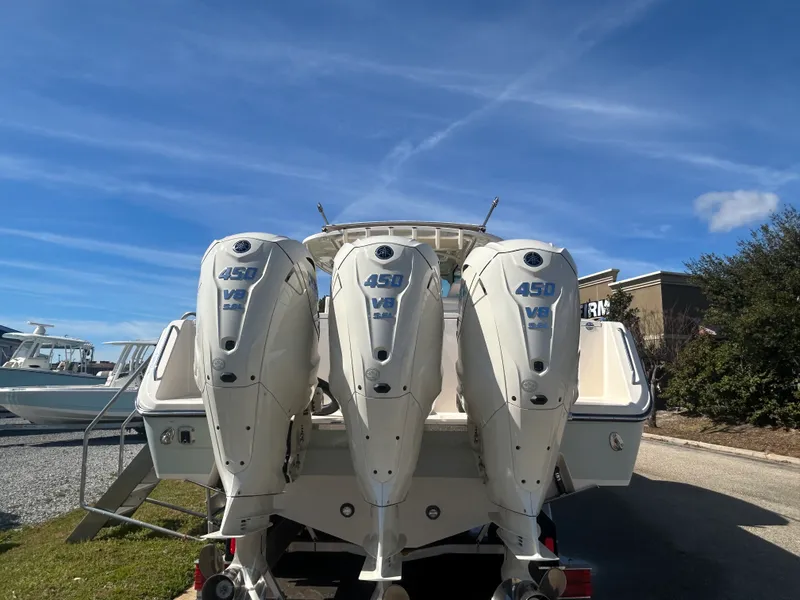 Slide: The Image of Grady-White Canyon 386 2026 - 6