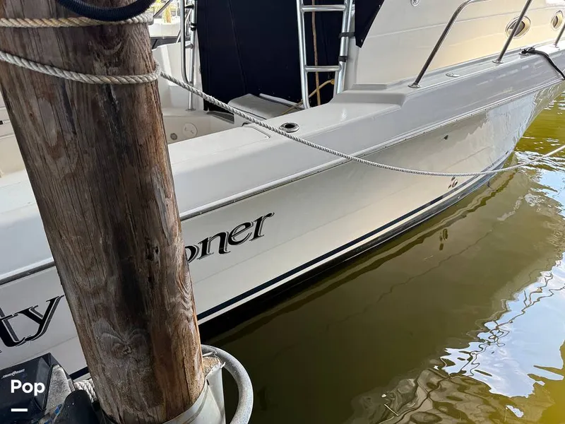 Slide: The Image of Pro-Line 2950 Mid Cabin 1996 - 15989561